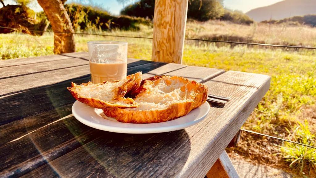 Hostal De Berria Santoña Eksteriør billede